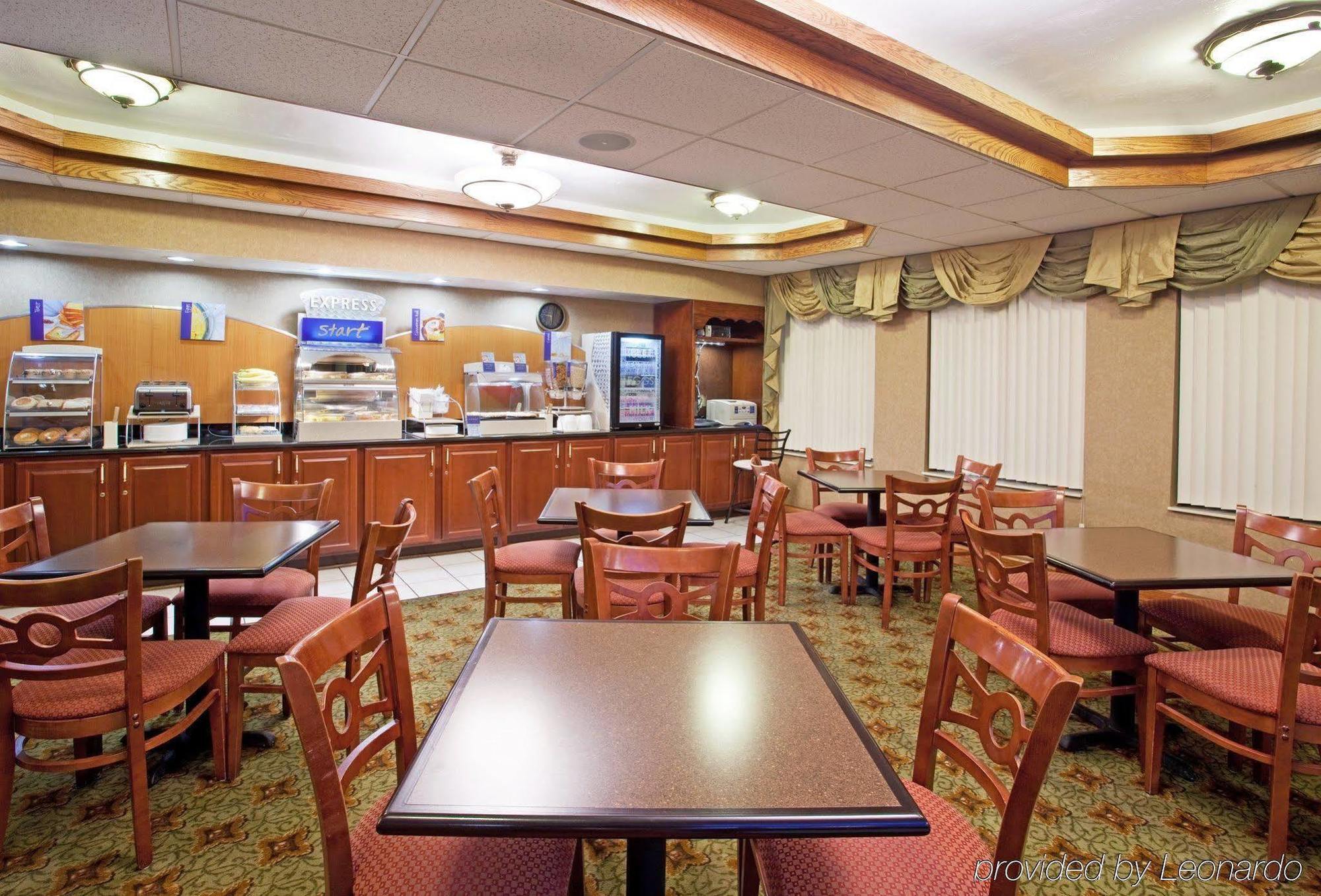 Best Western St. Clairsville Inn & Suites Ресторан фото